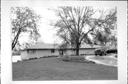 1208 FOX RIVER DR, a Ranch house, built in De Pere, Wisconsin in 1957.