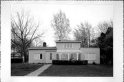 1211 FOX RIVER DR, a Contemporary house, built in De Pere, Wisconsin in 1939.