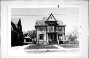 710 S ASHLAND AVE, a Queen Anne house, built in Green Bay, Wisconsin in 1898.