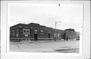 1438 Cedar St, a Astylistic Utilitarian Building industrial bldg/manufacturing facility, built in Green Bay, Wisconsin in 1923.
