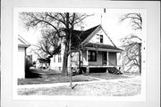 1412 S CHESTNUT AVE, a Front Gabled house, built in Green Bay, Wisconsin in 1913.