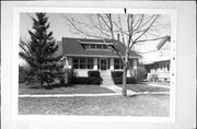 832 S CLAY ST, a Bungalow house, built in Green Bay, Wisconsin in 1922.