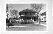 920 S CLAY ST, a American Foursquare house, built in Green Bay, Wisconsin in 1921.