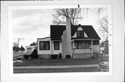 1435 CROOKS ST, a Arts and Crafts house, built in Green Bay, Wisconsin in 1925.