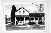 922 DIVISION ST, a Gabled Ell house, built in Green Bay, Wisconsin in 1898.