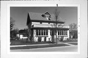 829 DOTY ST, a American Foursquare house, built in Green Bay, Wisconsin in 1913.