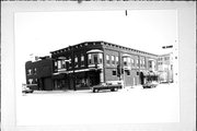 315-317 W DOUSMAN ST, a Commercial Vernacular tavern/bar, built in Green Bay, Wisconsin in 1910.