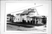 921 HOWARD ST, a Queen Anne house, built in Green Bay, Wisconsin in 1910.