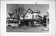 315 S JEFFERSON ST, a Queen Anne house, built in Green Bay, Wisconsin in 1907.