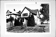 230 N OAKLAND AVE, a Queen Anne house, built in Green Bay, Wisconsin in 1885.