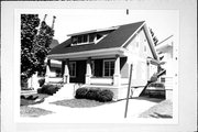 204 OXFORD AVE, a Bungalow house, built in Green Bay, Wisconsin in 1914.