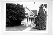319 S QUINCY ST, a Queen Anne house, built in Green Bay, Wisconsin in 1895.