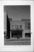 225 E WALNUT ST, a Commercial Vernacular small retail building, built in Green Bay, Wisconsin in 1901.
