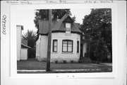 1272 E WALNUT ST, a Early Gothic Revival house, built in Green Bay, Wisconsin in 1889.