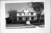 428 S WEBSTER AVE, a Colonial Revival/Georgian Revival house, built in Green Bay, Wisconsin in 1907.