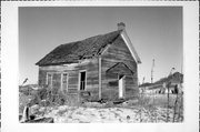 NW CORNER OF COUNTY HIGHWAY E AND HOGAN RD, a Front Gabled city/town/village hall/auditorium, built in Waumandee, Wisconsin in 1910.