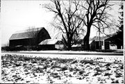 S2090 COUNTY HIGHWAY E, a Astylistic Utilitarian Building barn, built in Waumandee, Wisconsin in 1900.