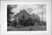 W SIDE N/S ROAD, 0.13 MI N FROM INTERS OF COUNTY HIGHWAY D AND COUNTY HIGHWAY J, a Gabled Ell house, built in Modena, Wisconsin in .