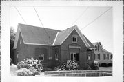 130 NORTH ST, a Gabled Ell house, built in Fountain City, Wisconsin in 1895.