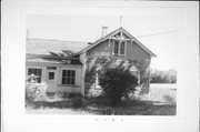 N SIDE US HIGHWAY 151, 100 FT W OF COUNTY HIGHWAY T, a Gabled Ell house, built in Charlestown, Wisconsin in .