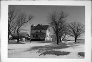 N7512 STH 114-55, a Cross Gabled house, built in Harrison, Wisconsin in 1920.