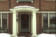 318 E 4TH ST, a Colonial Revival/Georgian Revival house, built in Neillsville, Wisconsin in 1917.