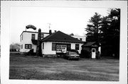 7650 US HIGHWAY 10, a Bungalow tavern/bar, built in Hewett, Wisconsin in 1931.