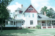 820 PARK AVE, a Queen Anne house, built in Columbus, Wisconsin in 1898.
