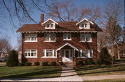 613 W PRAIRIE ST, a Craftsman rectory/parsonage, built in Columbus, Wisconsin in 1920.
