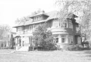 830 SHAWANO AVE, a Prairie School house, built in Green Bay, Wisconsin in 1915.