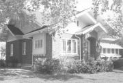 126 N OAKLAND AVE, a Craftsman house, built in Green Bay, Wisconsin in 1921.