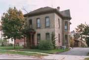 220 W PLEASANT ST, a Italianate house, built in Portage, Wisconsin in 1881.