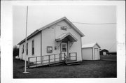 W1999 COUNTY HIGHWAY A, a Front Gabled city/town/village hall/auditorium, built in Courtland, Wisconsin in 1881.