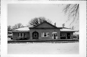 359 N LUDINGTON ST, a Craftsman depot, built in Columbus, Wisconsin in 1907.