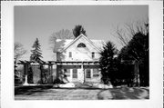 902 PARK AVE, a Side Gabled carriage house, built in Columbus, Wisconsin in 1897.