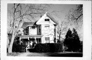 505 WOODLAWN AVE 505 WOODLAWN AVE, a Queen Anne house, built in Lodi, Wisconsin in 1898.