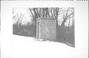 STATE HIGHWAY 33, SE OF WISCONSIN RIVER, a Astylistic Utilitarian Building Domestic - outbuilding, built in Portage, Wisconsin in 1938.