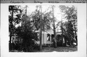 101 E PLEASANT ST, a Queen Anne house, built in Portage, Wisconsin in 1904.