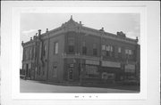 SE CNR OF LINCOLN AVE AND RIO ST, a Italianate retail building, built in Rio, Wisconsin in .
