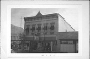 126 N MAIN ST, a Italianate large retail building, built in Poynette, Wisconsin in 1890.