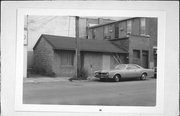 101-103 E Blackhawk Ave (B), a Astylistic Utilitarian Building small office building, built in Prairie du Chien, Wisconsin in 1808.