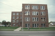 913 N SPRING ST, a Astylistic Utilitarian Building industrial bldg/manufacturing facility, built in Beaver Dam, Wisconsin in 1919.