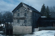 W11320 ELBA ST, a Side Gabled mill, built in Elba, Wisconsin in 1852.