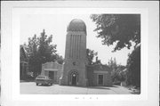 127 W PARK AVE, a Art/Streamline Moderne gas station/service station, built in Beaver Dam, Wisconsin in 1925.