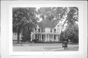 822 E WALNUT ST 822 E WALNUT ST, a Queen Anne house, built in Horicon, Wisconsin in 1900.