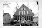 913 E WALNUT ST, a Front Gabled house, built in Horicon, Wisconsin in .