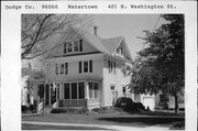 401 N WASHINGTON ST, a Colonial Revival/Georgian Revival house, built in Watertown, Wisconsin in 1918.