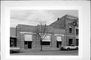30-36 S 3RD AVE, a Twentieth Century Commercial small office building, built in Sturgeon Bay, Wisconsin in 1935.