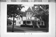 16 N 5TH AVE, a Queen Anne house, built in Sturgeon Bay, Wisconsin in 1903.