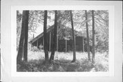 BRULE RIVER, E SIDE, .25 M DOWNSTREAM OF GREEN BRIDGE, 1 M W OF STATE HIGHWAY 27, a Contemporary house, built in Highland, Wisconsin in 1960.